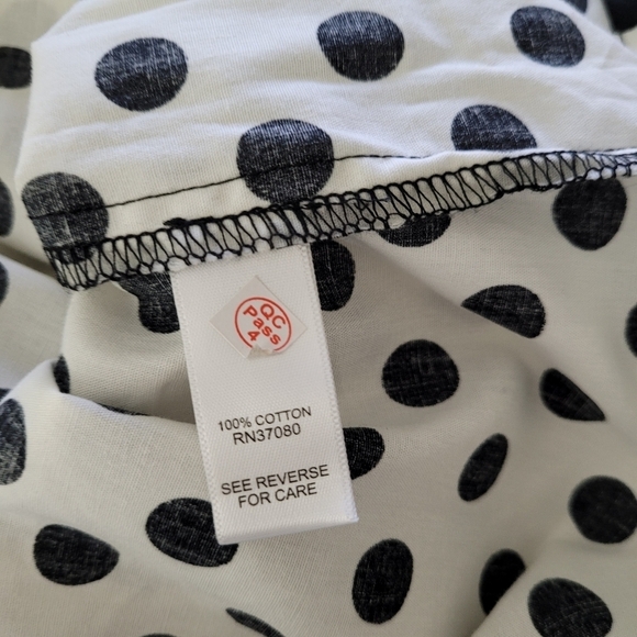 Est 1946 poka dot tunic button down top - Picture 7 of 8